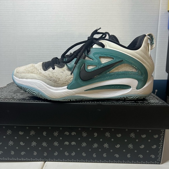 Nike KD 15
Photon Dust Teal - Picture 1 of 11